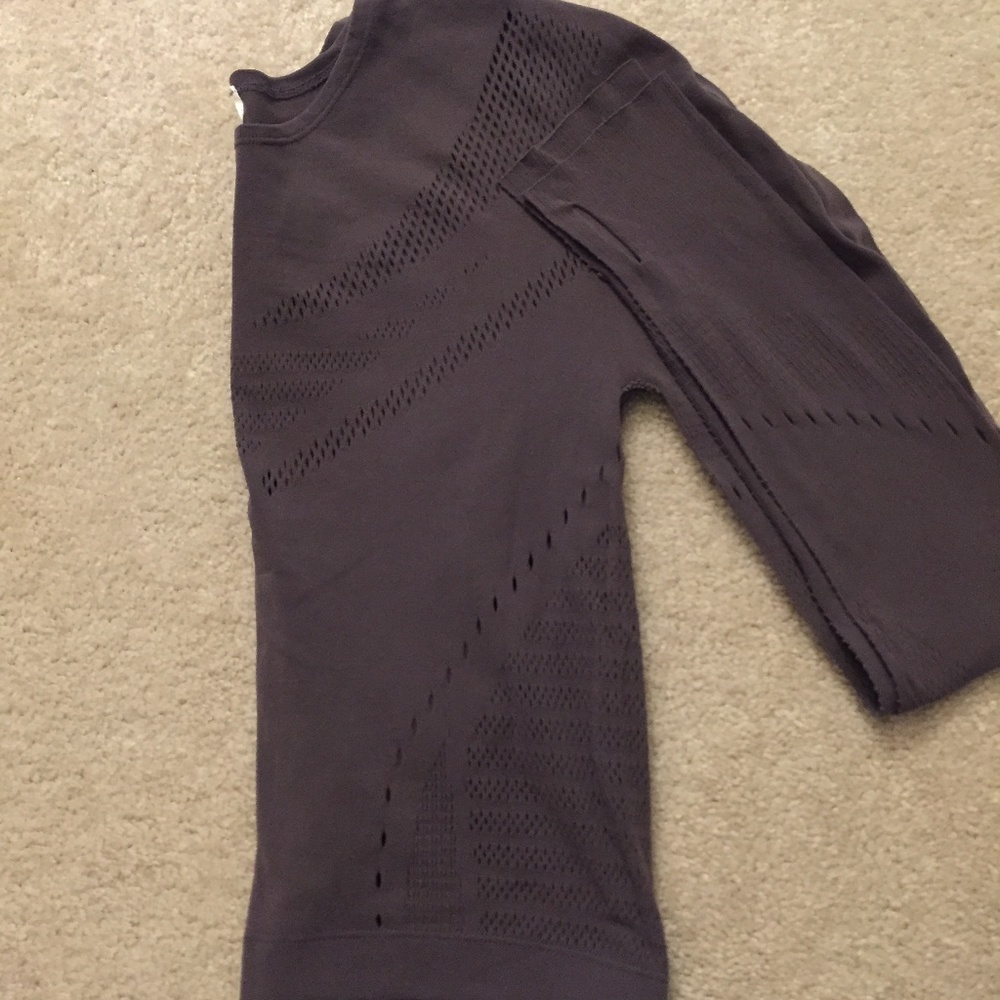 Fabletics Crop Pant and Top Set - Picture 3 of 5